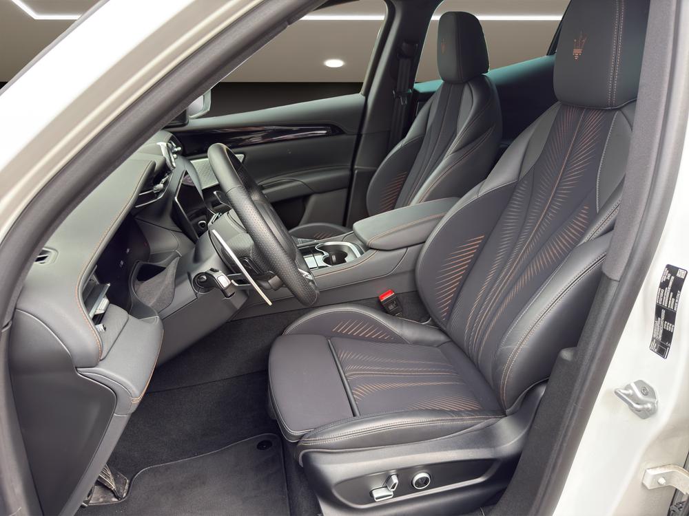 MASERATI Grecale Folgore-image-7