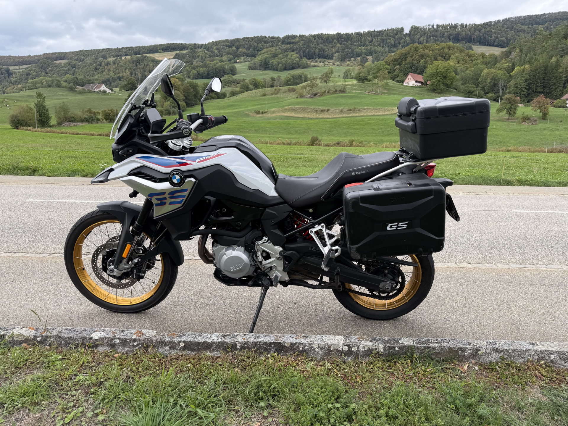 BMW F 850 GS-image-3