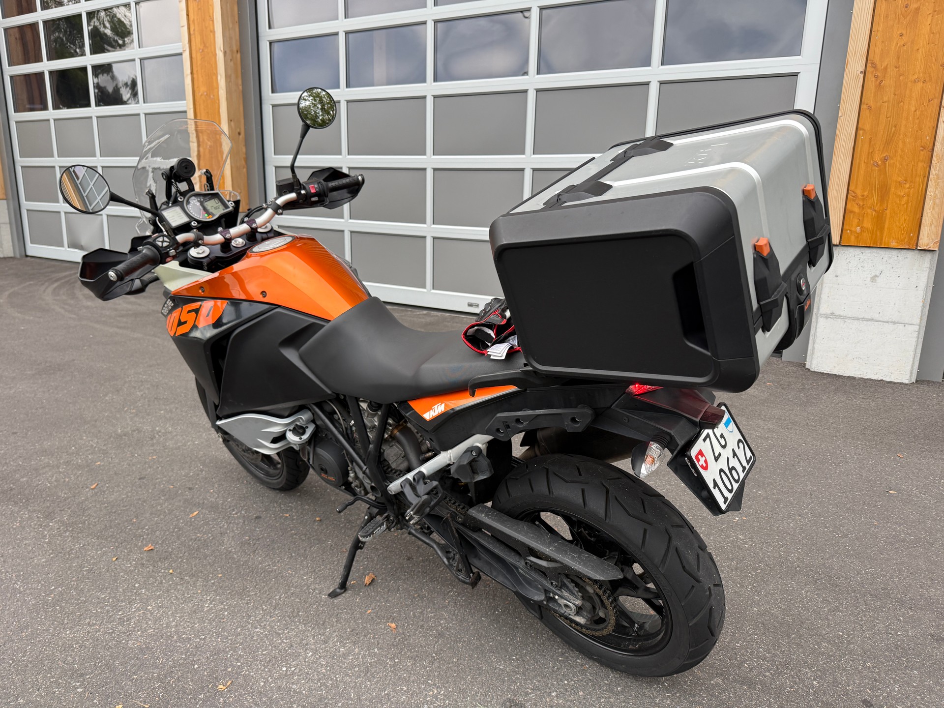 KTM 1050 Adventure ABS-image-2