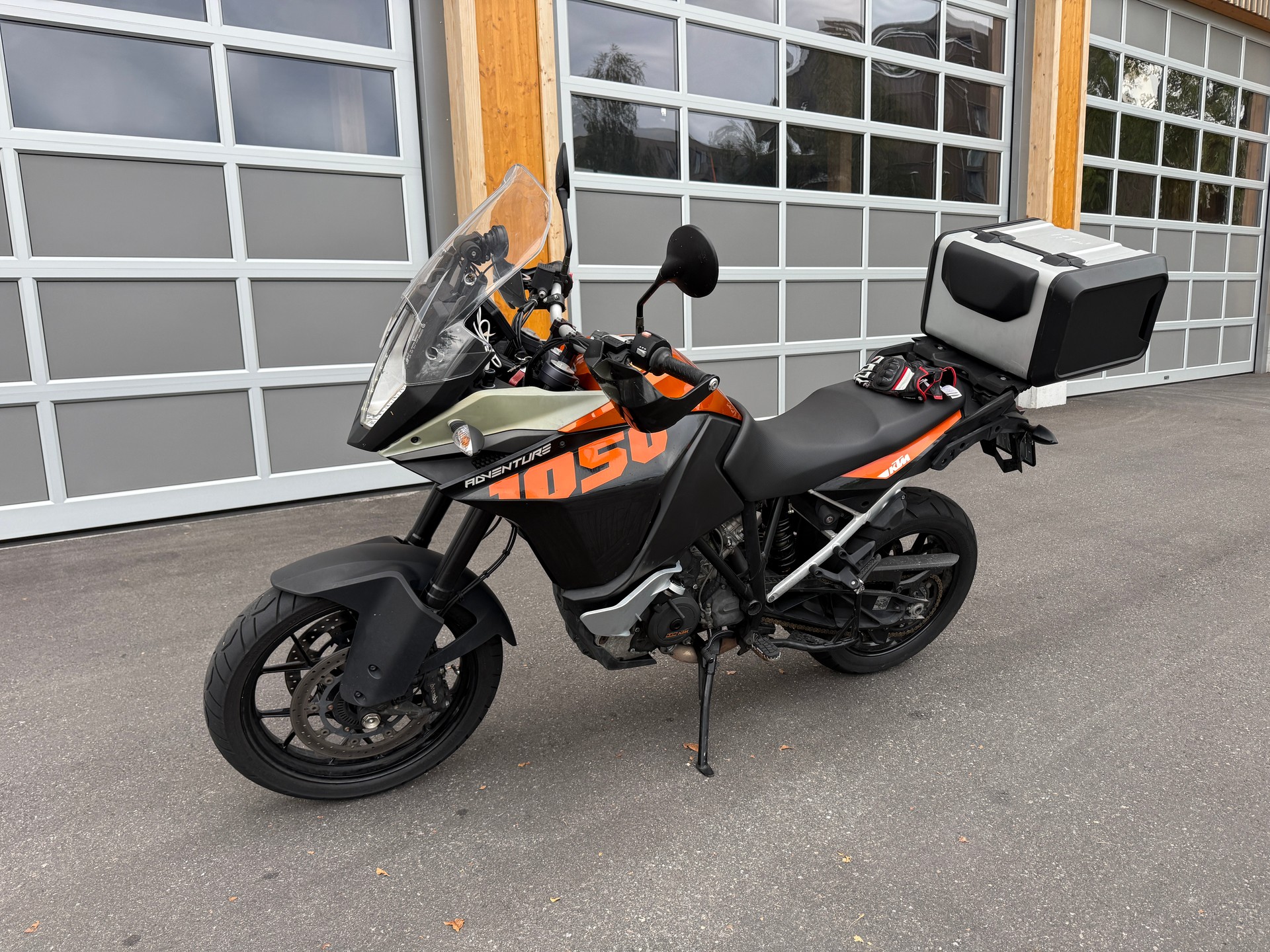 KTM 1050 Adventure ABS-image-1