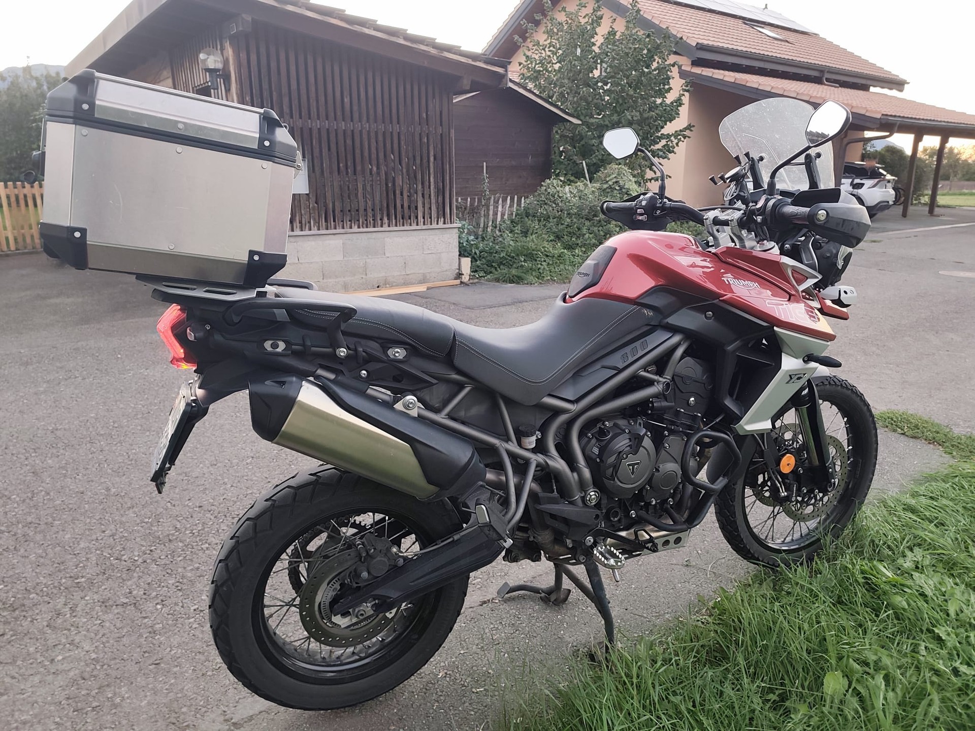 TRIUMPH Tiger 800 XCa ABS-image-11
