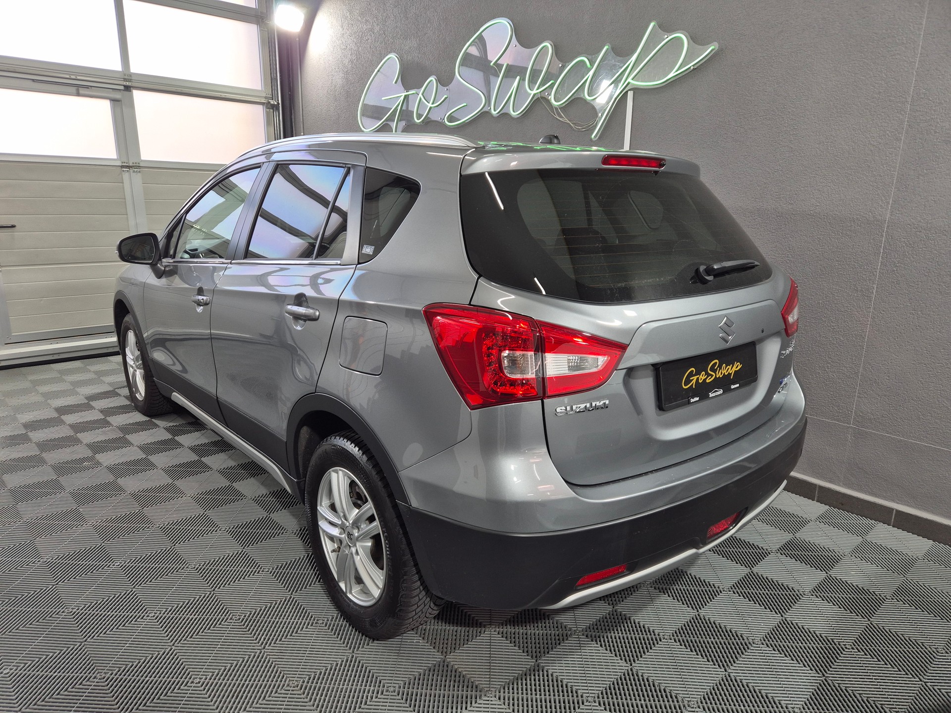 SUZUKI SX4 S-Cross 1.4 16V Compact+ Hybrid 4WD Automatic-showroom-element-3