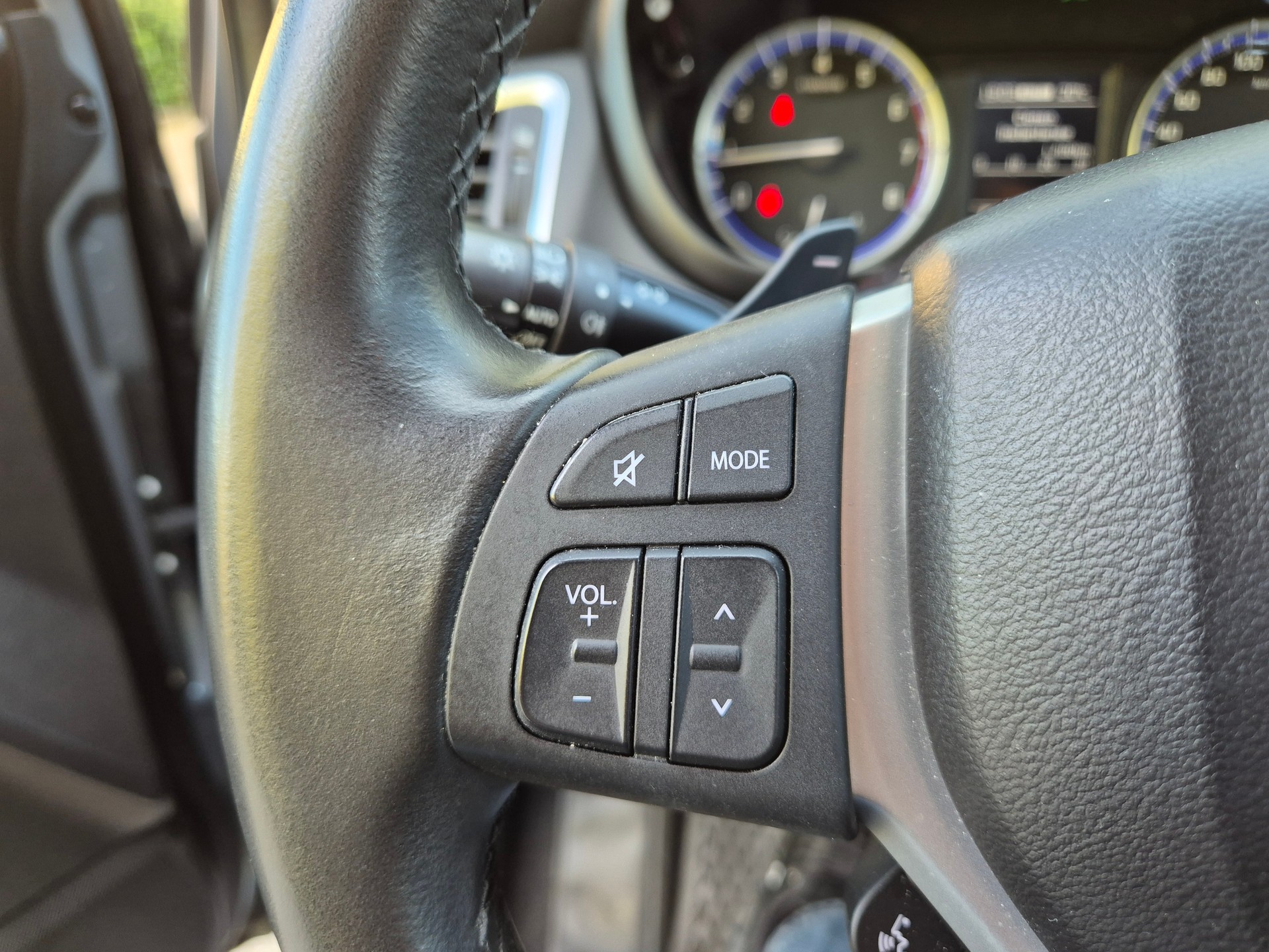 SUZUKI SX4 S-Cross 1.4 16V Compact+ Hybrid 4WD Automatic-image-16