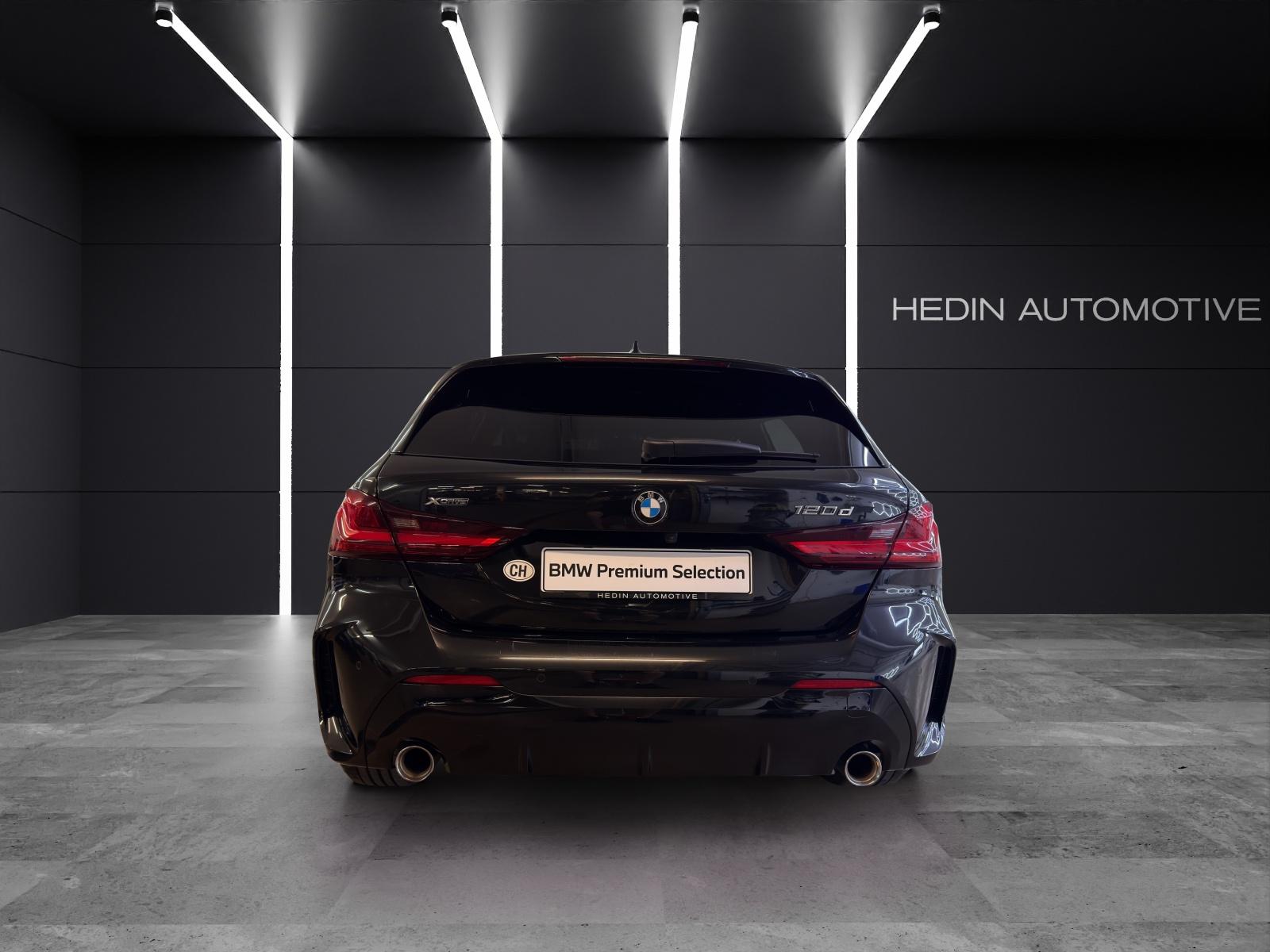 BMW 120d xDrive-showroom-element-3