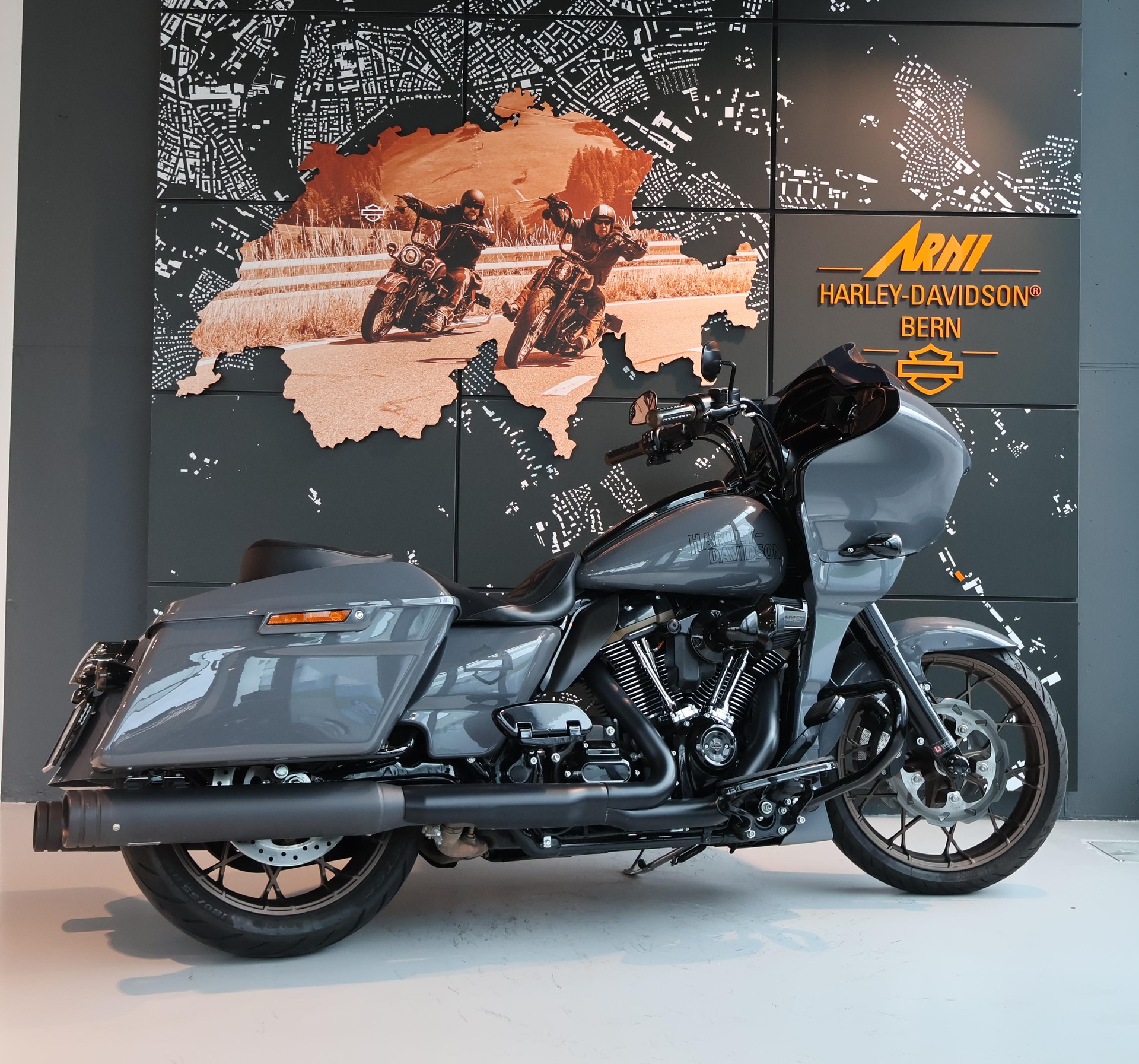 HARLEY-DAVIDSON FLTRXST Road Glide ST 117-image-2