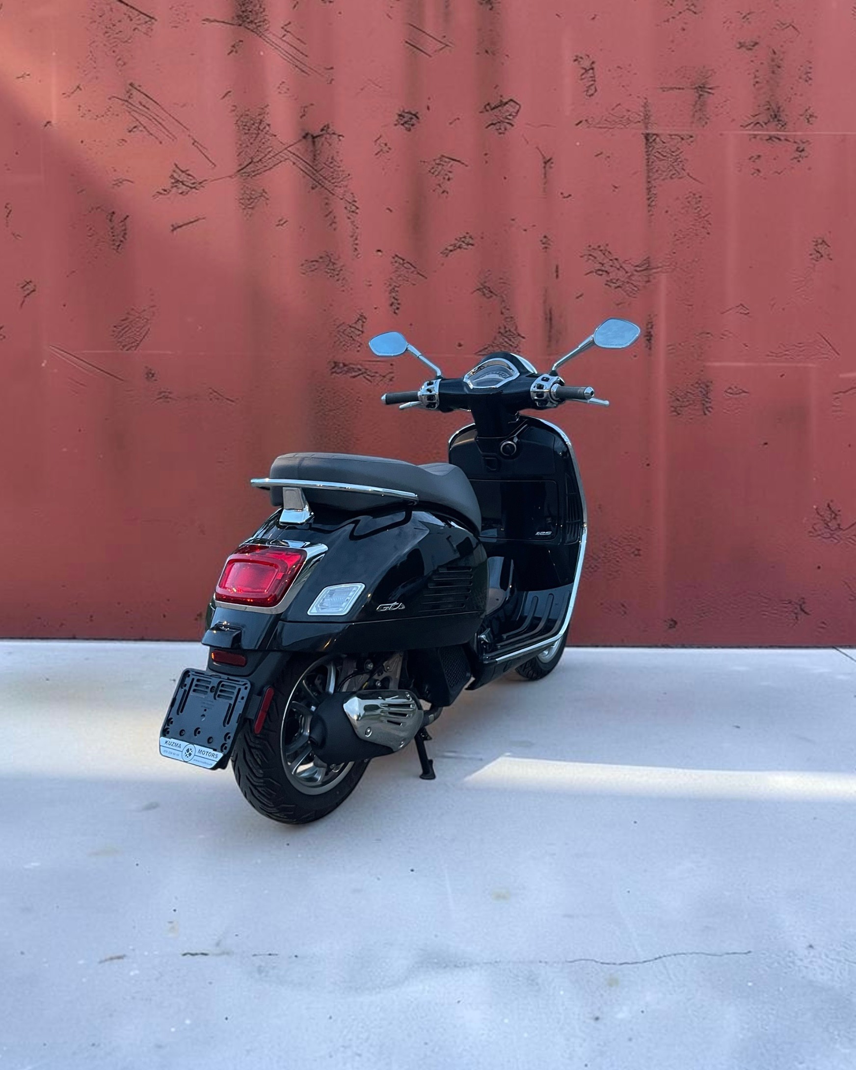PIAGGIO Vespa GTS 125 RST Euro 5+-image-3