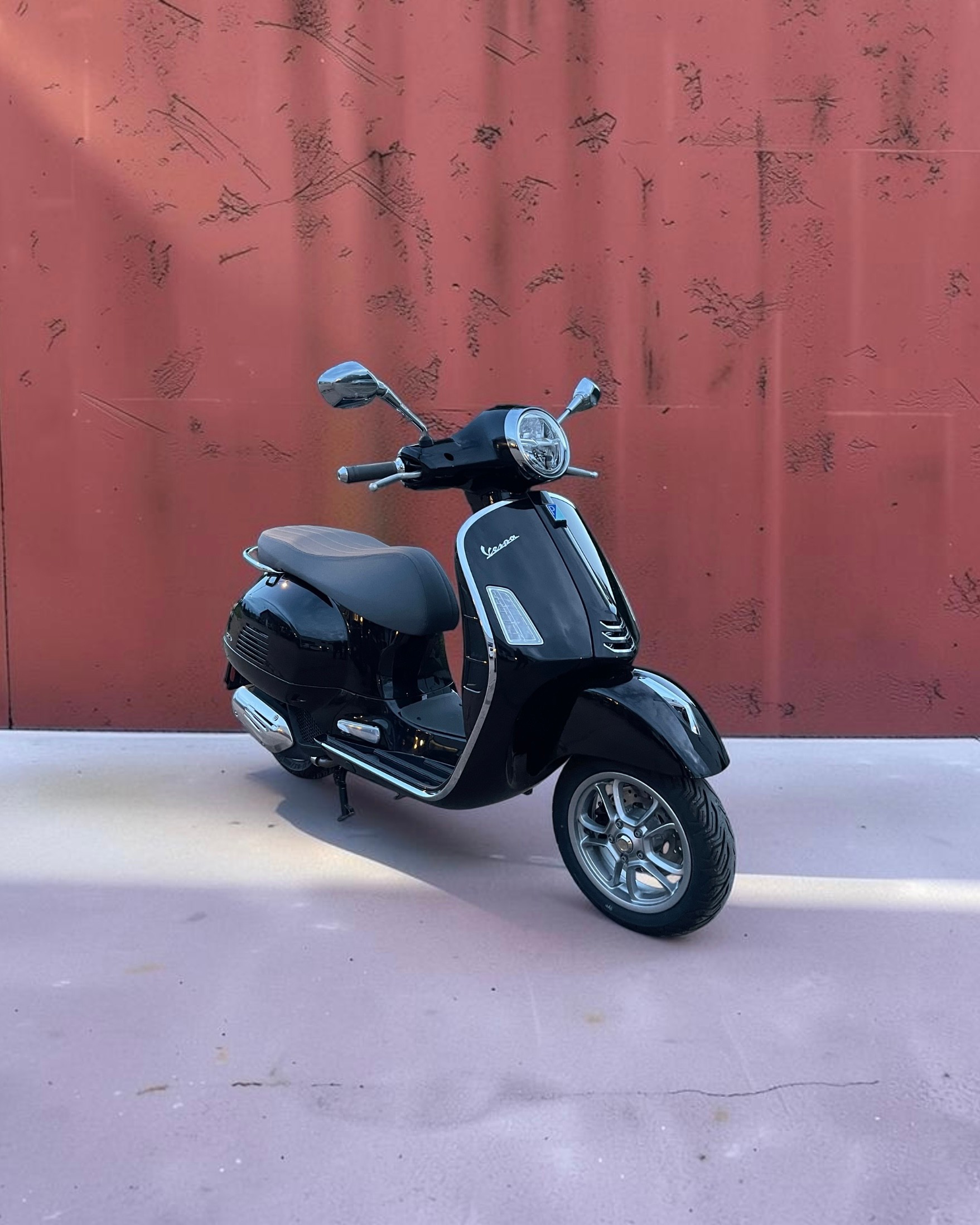 PIAGGIO Vespa GTS 125 RST Euro 5+-image-0