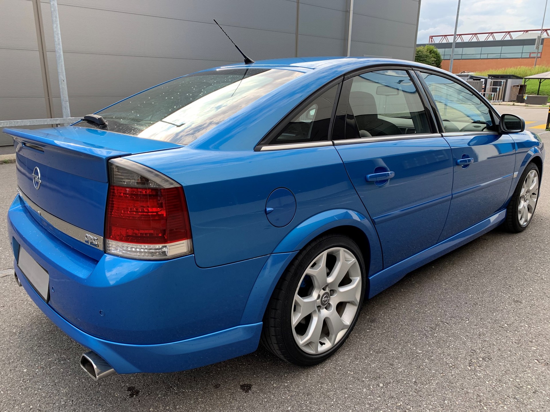 OPEL Vectra 2.8 Turbo V6 OPC-image-3