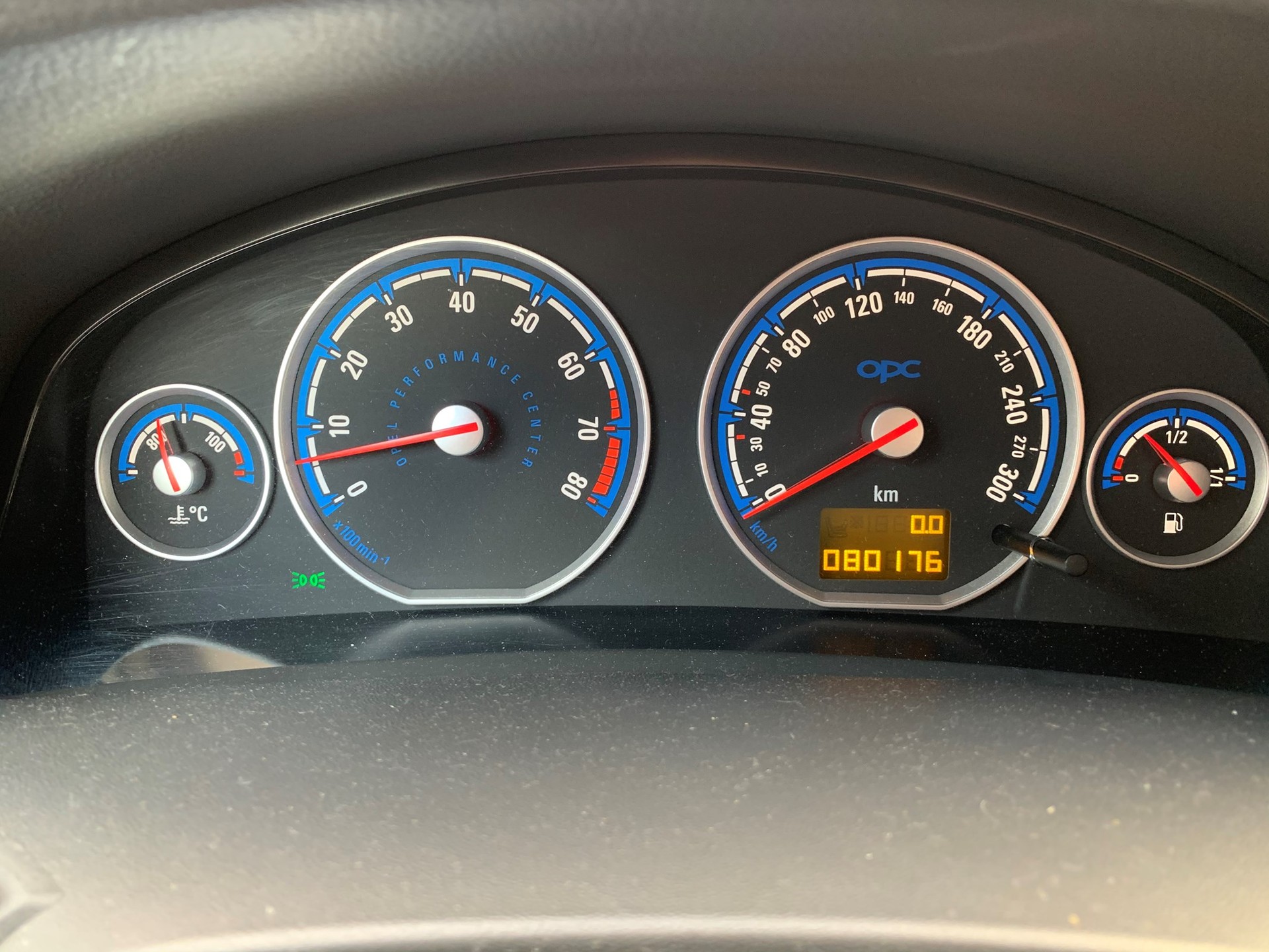 OPEL Vectra 2.8 Turbo V6 OPC-image-14