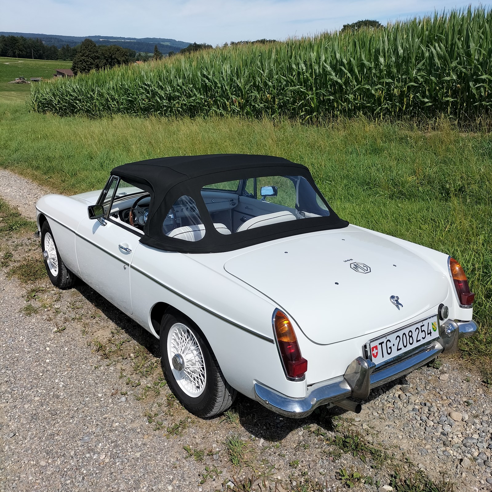 MG MGB Roadster-image-8