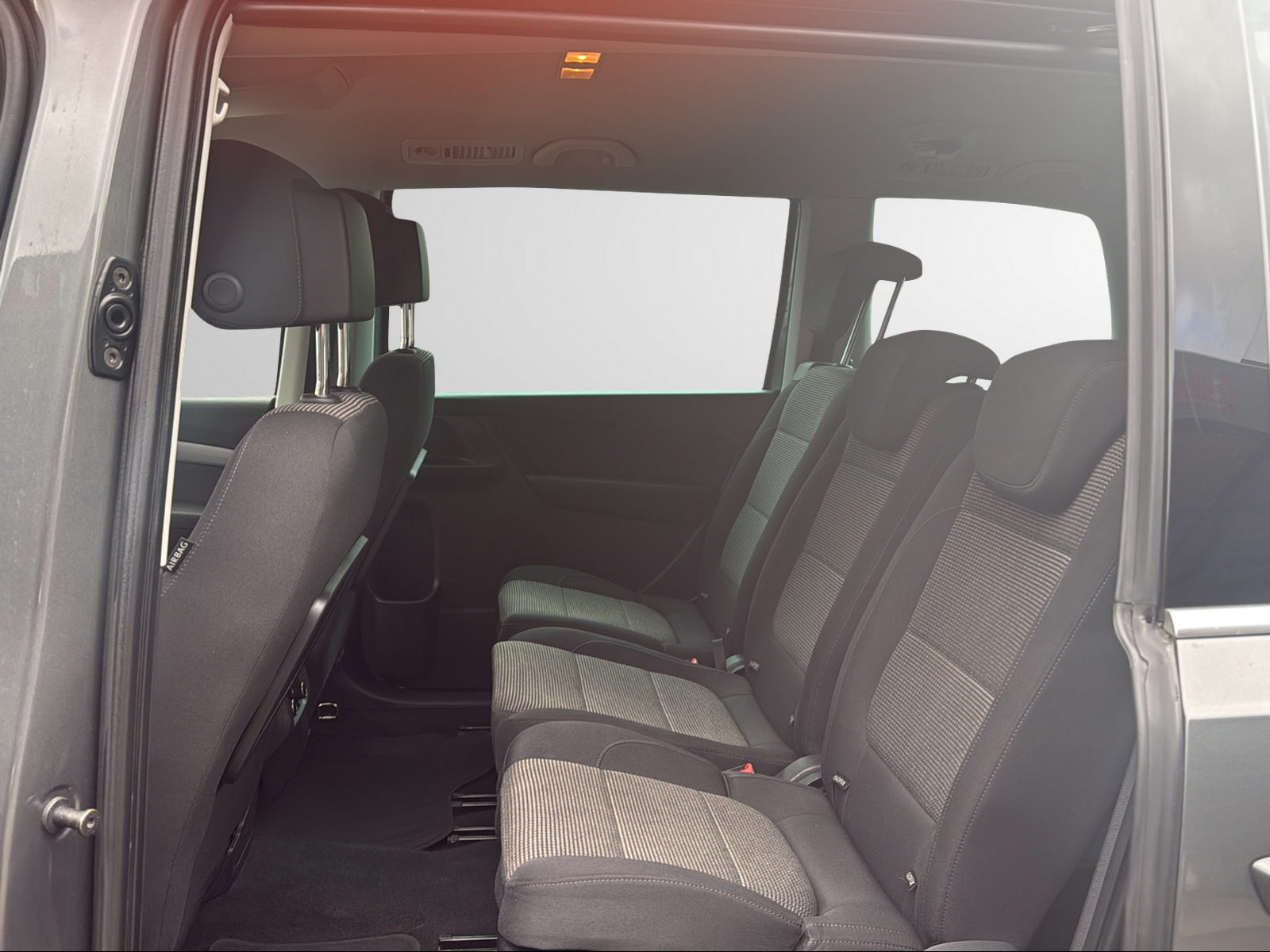 SEAT Alhambra 2.0 TDI Reference DSG-image-12