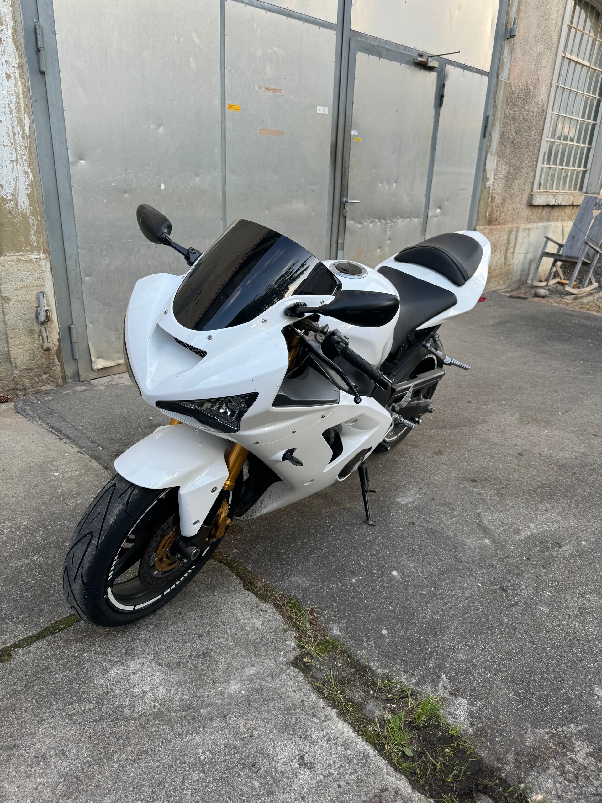 KAWASAKI Ninja ZX-6RR-image-3