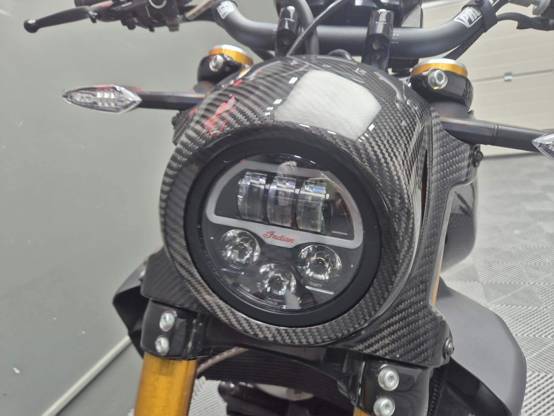 INDIAN FTR 1200 Z R Carbon - Limited Edition-image-7