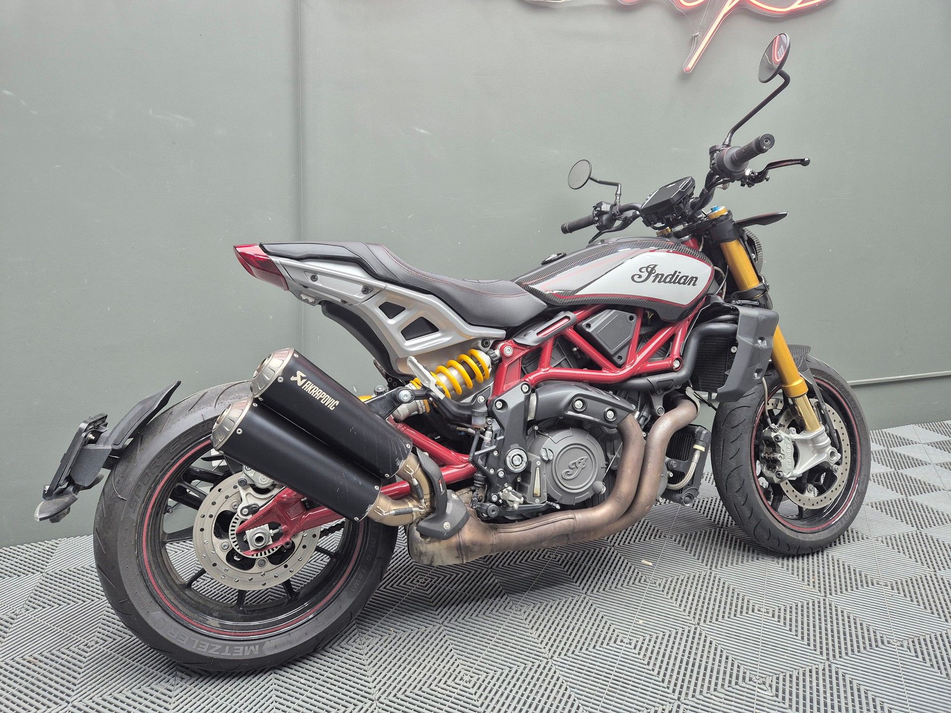 INDIAN FTR 1200 Z R Carbon - Limited Edition-image-13