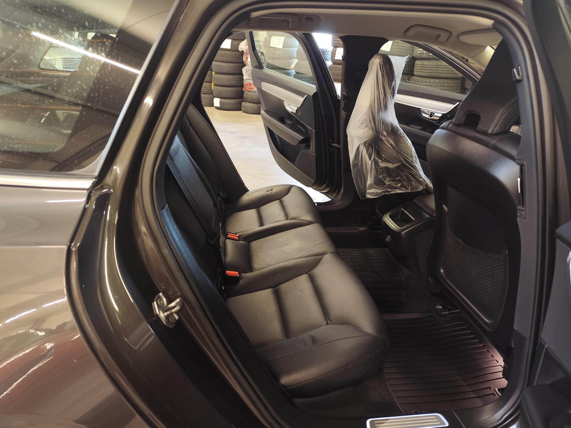 VOLVO V90 B4 Benzin Mild Hybrid Momentum Geartronic-image-8
