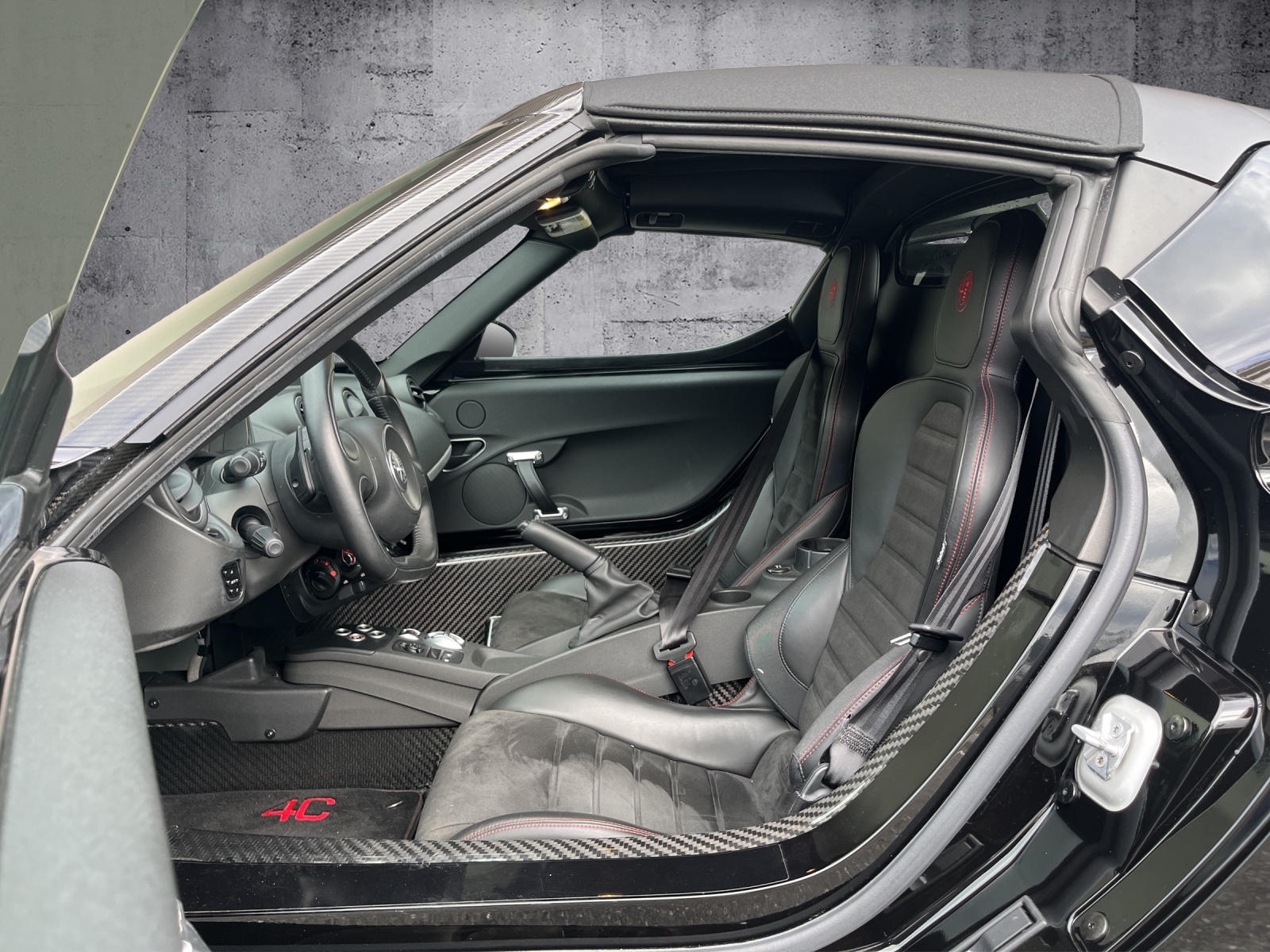 ALFA ROMEO 4C Spider 1750 TBi-image-8