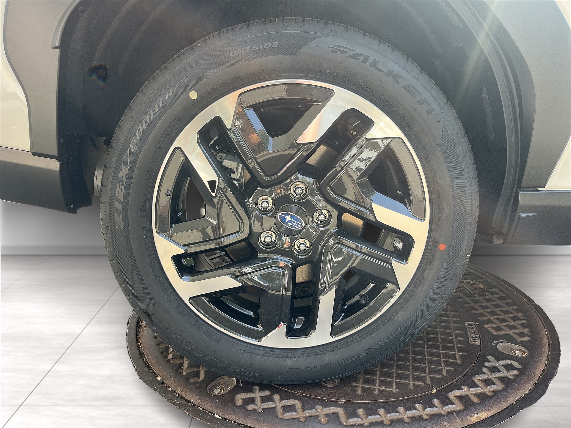 SUBARU Forester 2.0i e-Boxer Swiss Plus Lineartronic-image-8