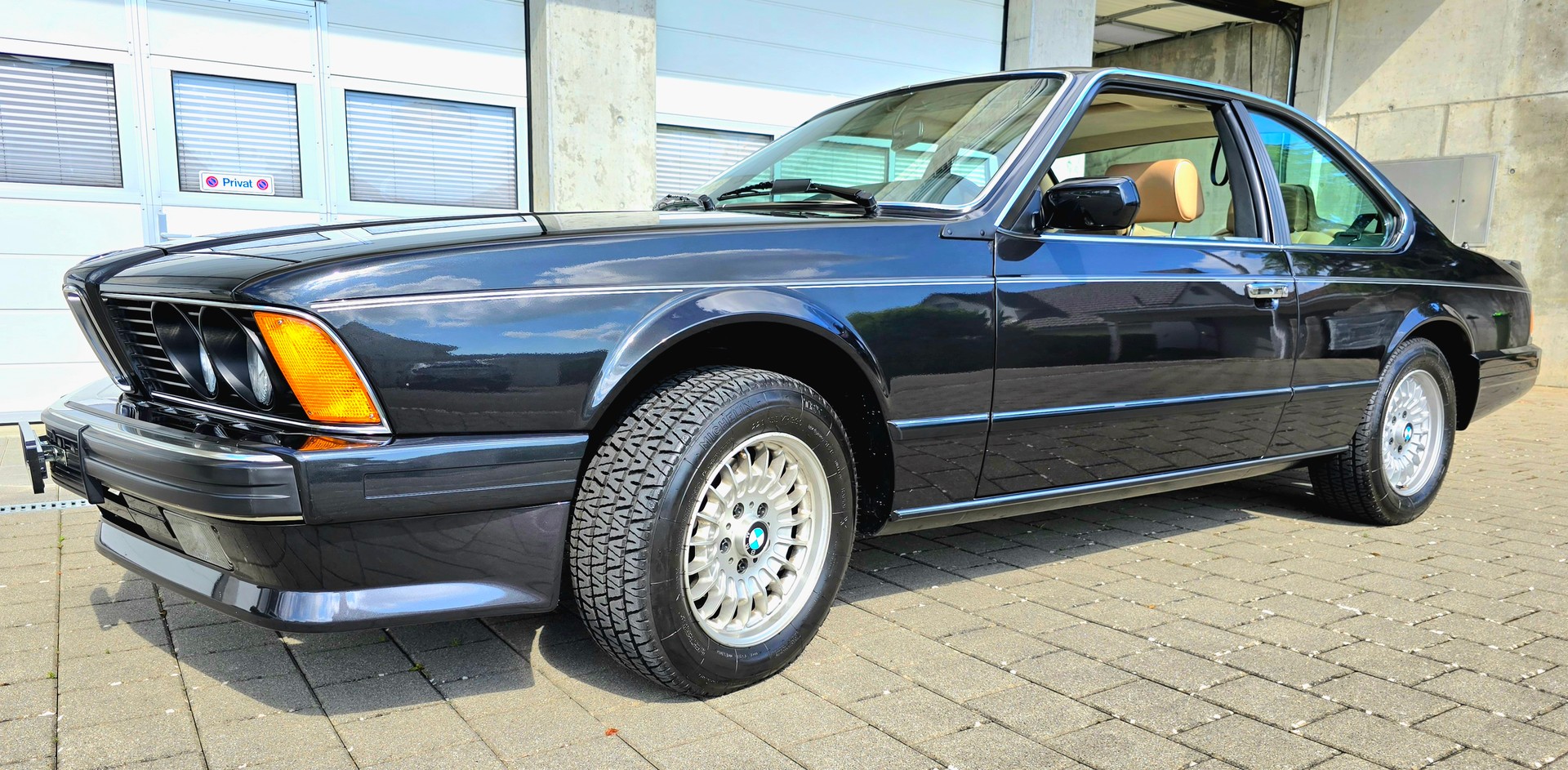 BMW 635CSi-image-7