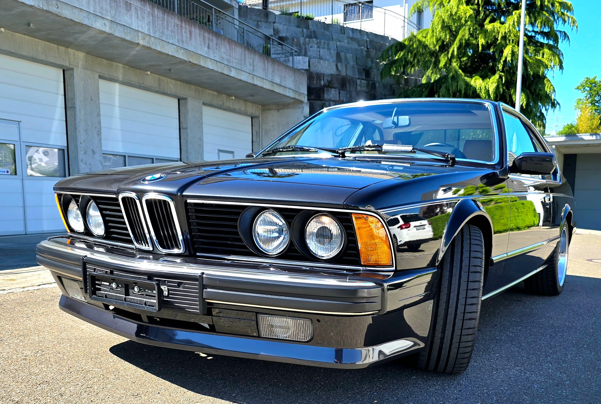 BMW 635CSi-image-1