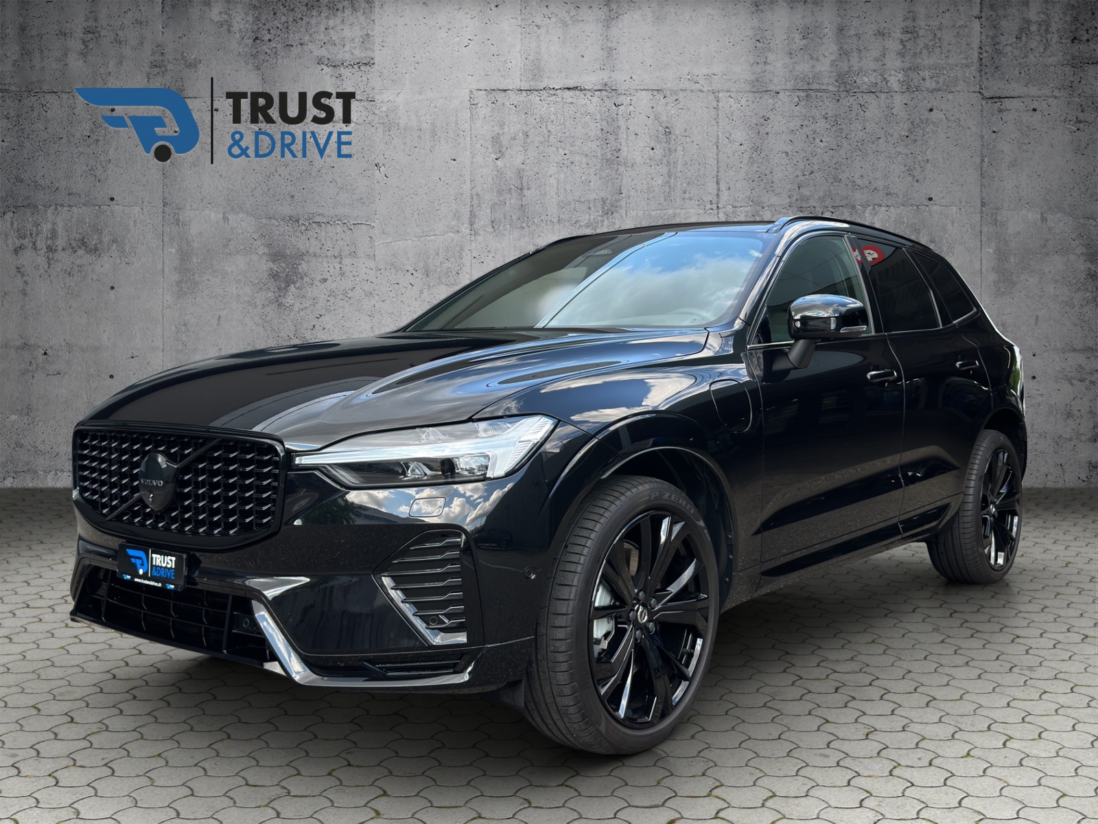 VOLVO XC60 T6 eAWD PluginHybrid Xcentric Geartronic