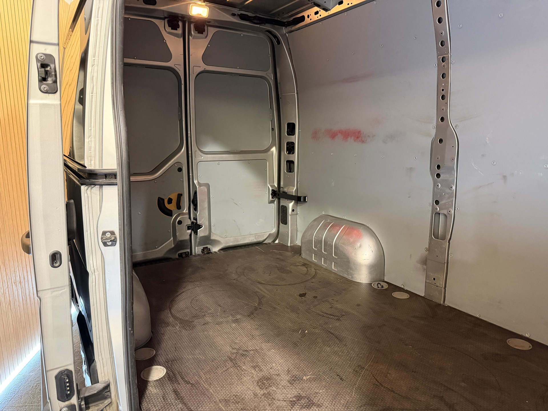 NISSAN Interstar dCi 110 3.5 L2H2 N-Connecta-image-13