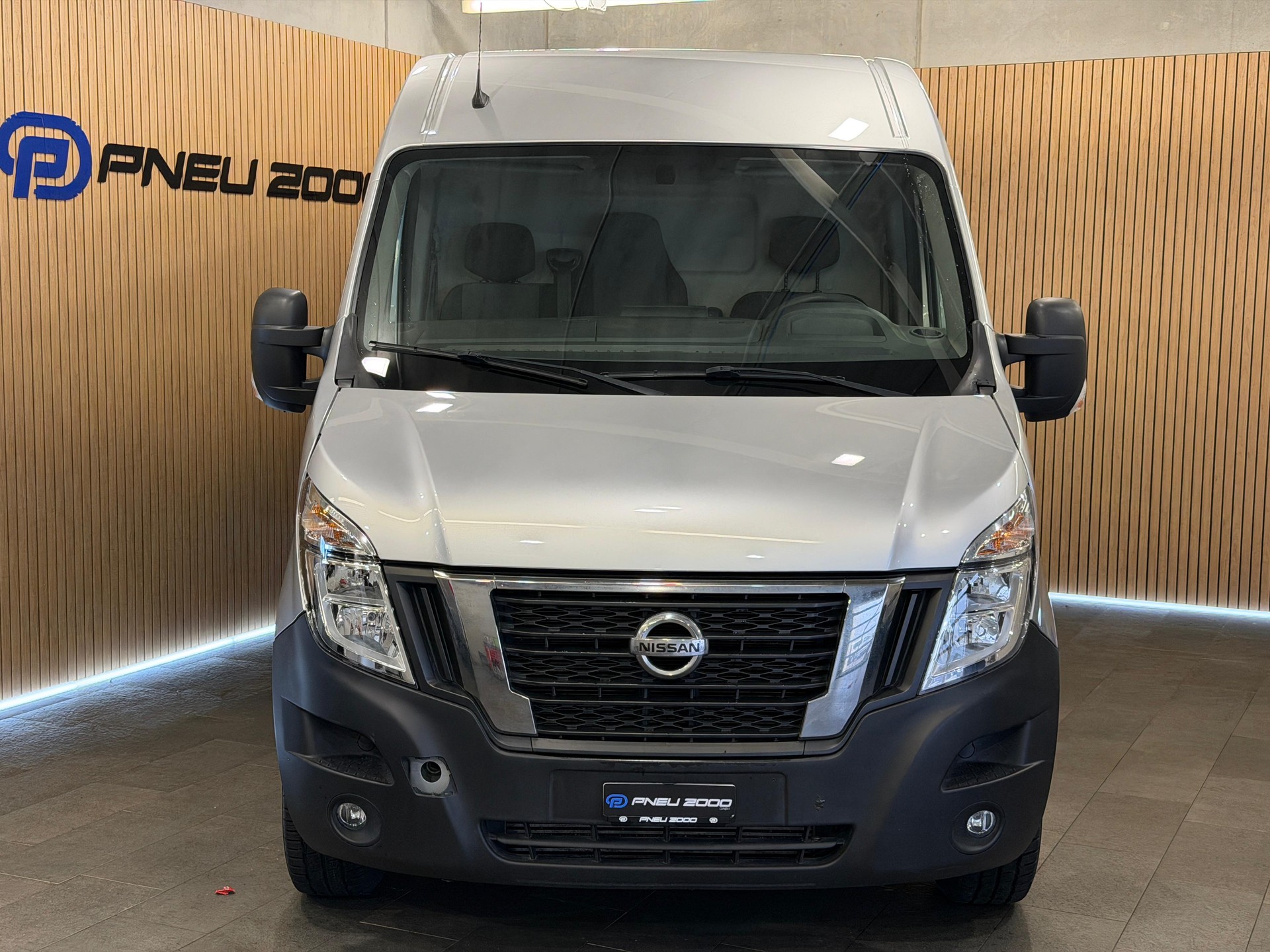 NISSAN Interstar dCi 110 3.5 L2H2 N-Connecta-showroom-element-2