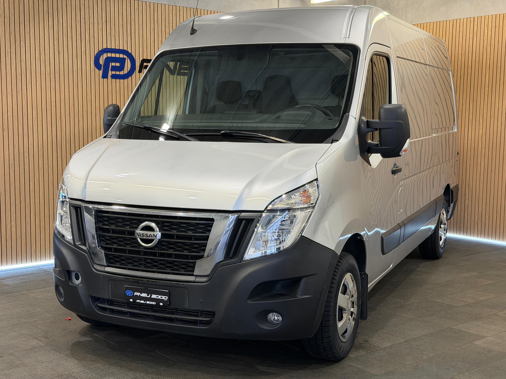 NISSAN Interstar dCi 110 3.5 L2H2 N-Connecta