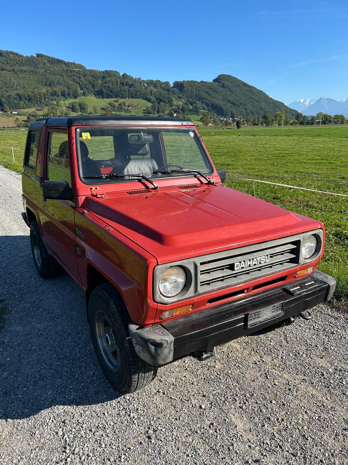DAIHATSU Rocky 4x4 kurz/court F70