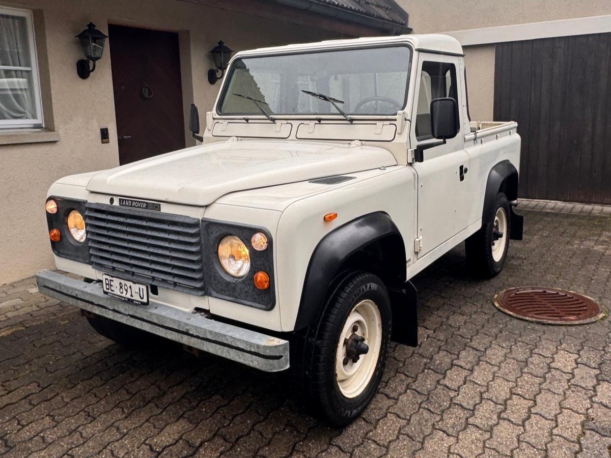 LAND ROVER 90-V8