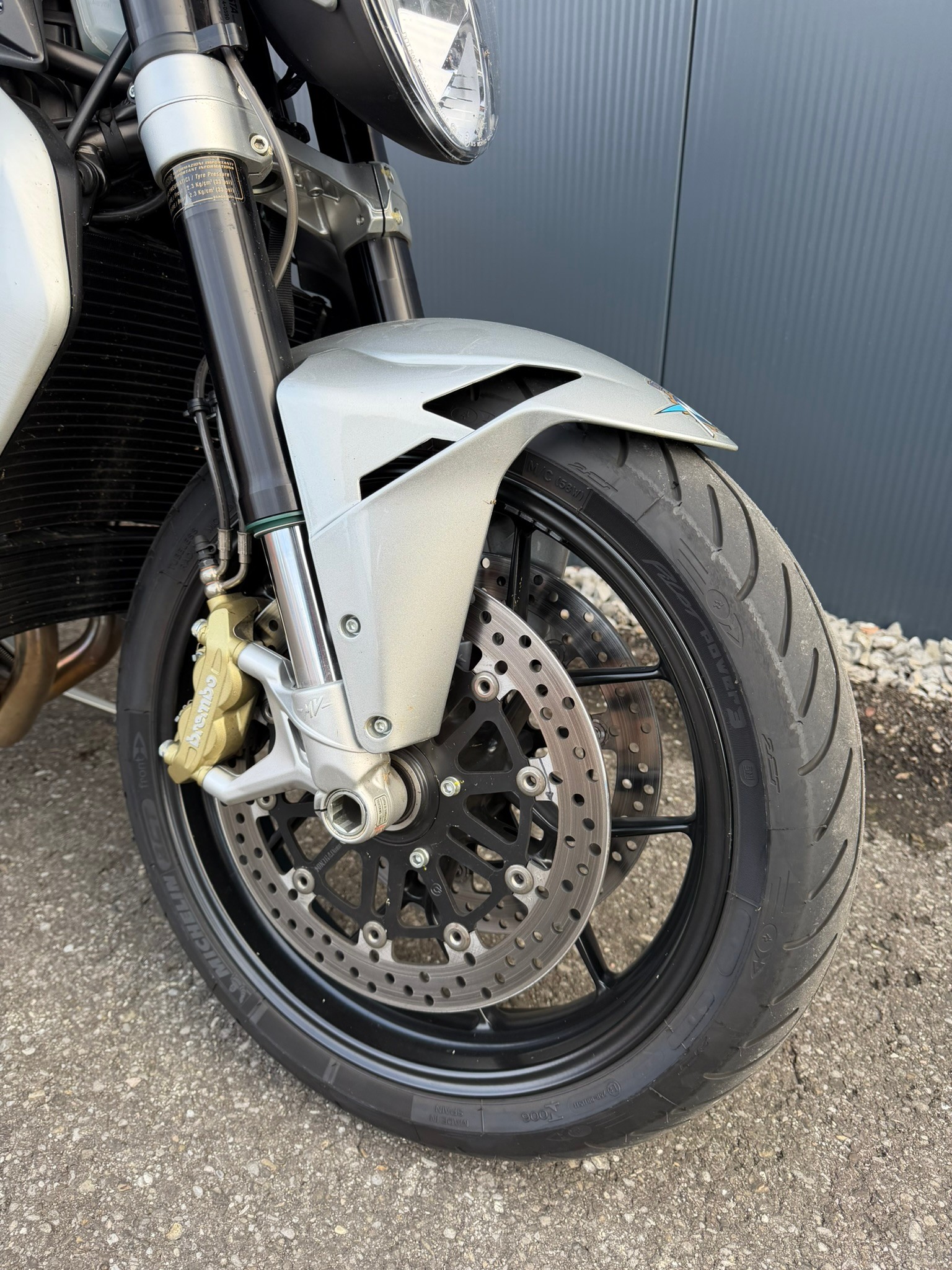 MV AGUSTA B3 Brutale 800-image-3