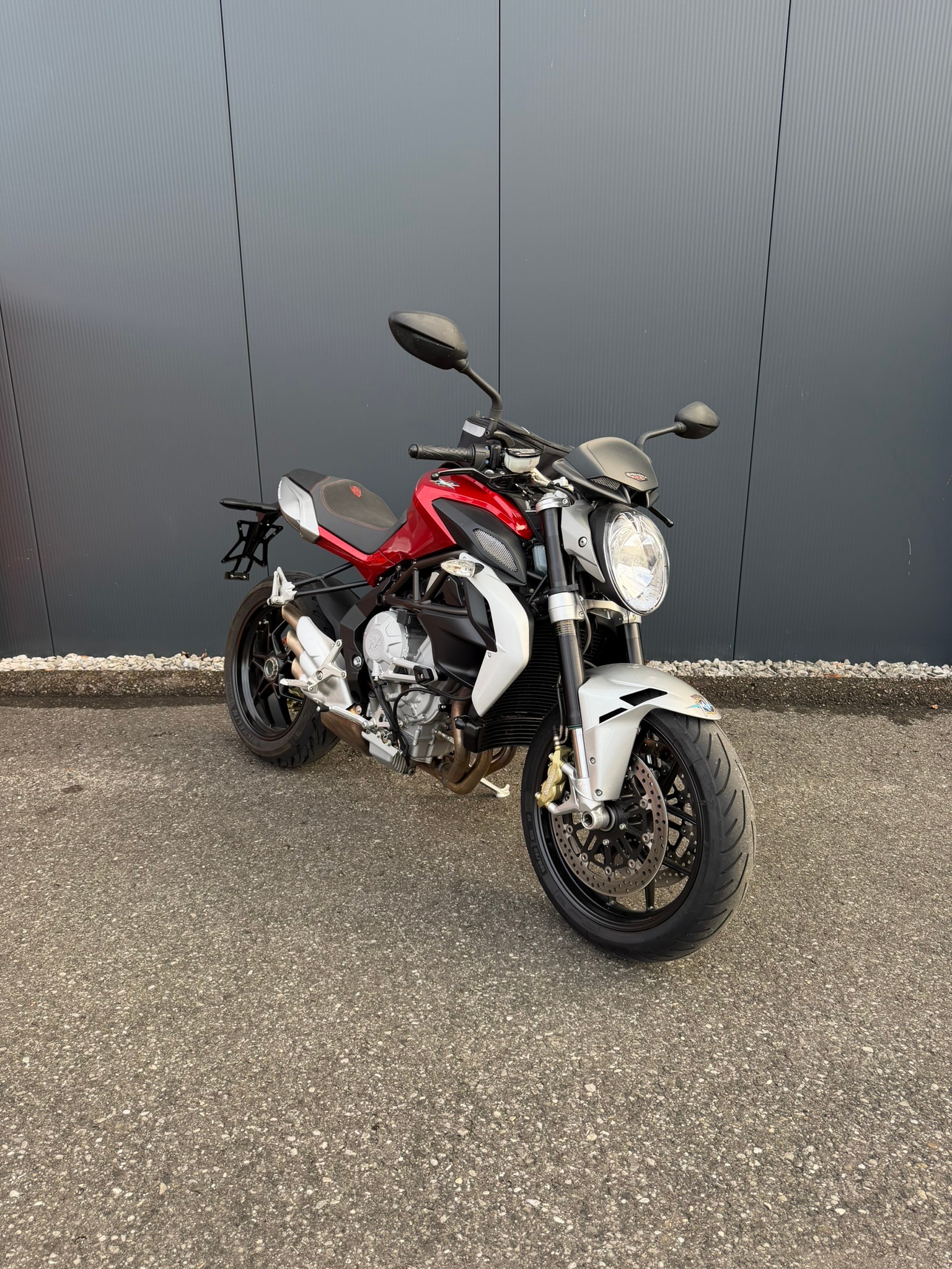 MV AGUSTA B3 Brutale 800-image-1