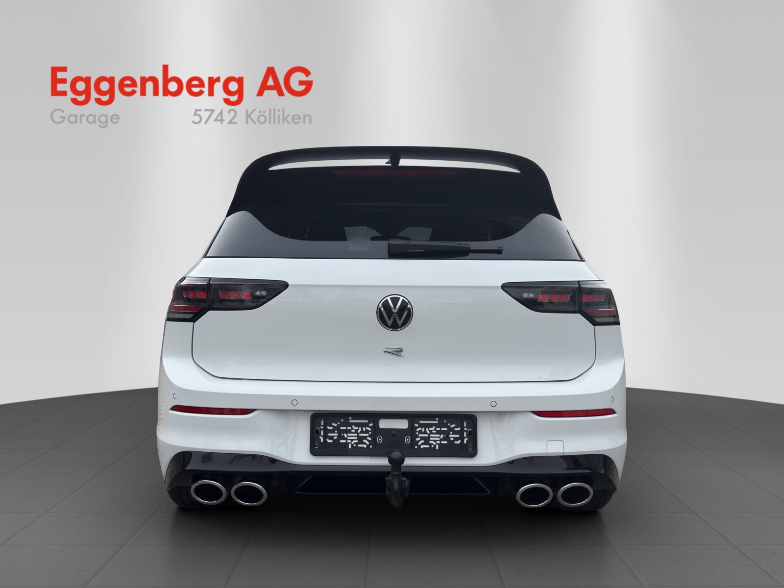 VW Golf 2.0 TSI R DSG 4 Motion, 8-fach bereift-showroom-element-3