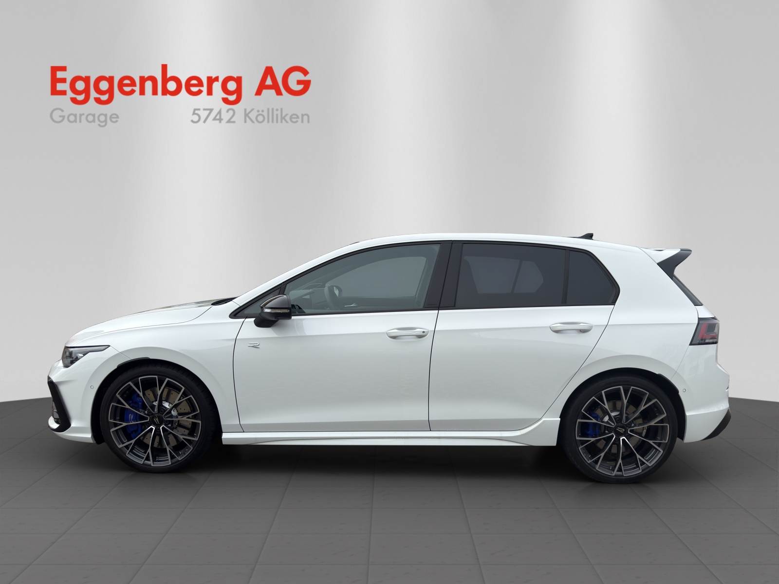 VW Golf 2.0 TSI R DSG 4 Motion, 8-fach bereift-showroom-element-1