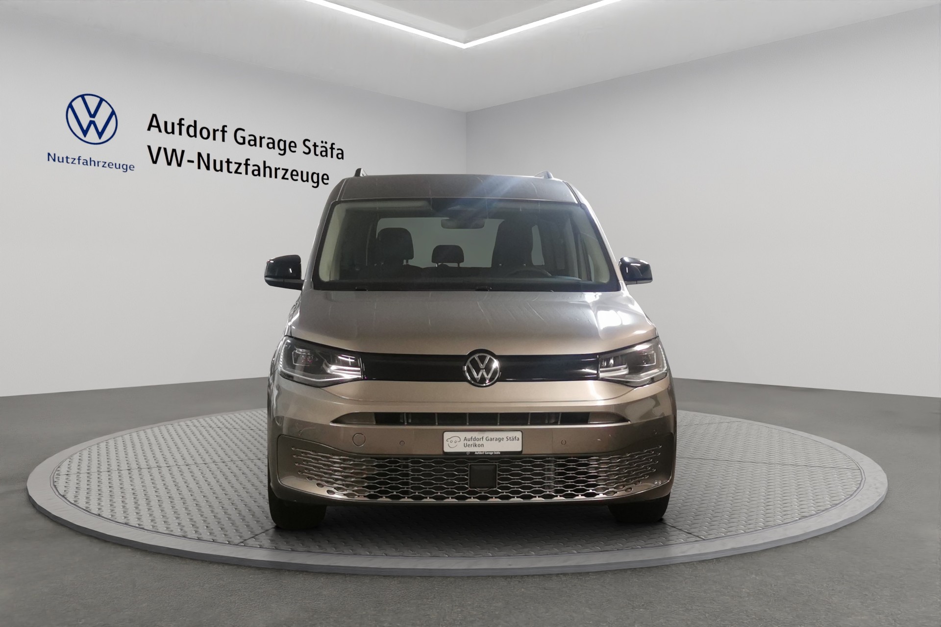 VW Caddy 1.5 TSI DSG-image-7