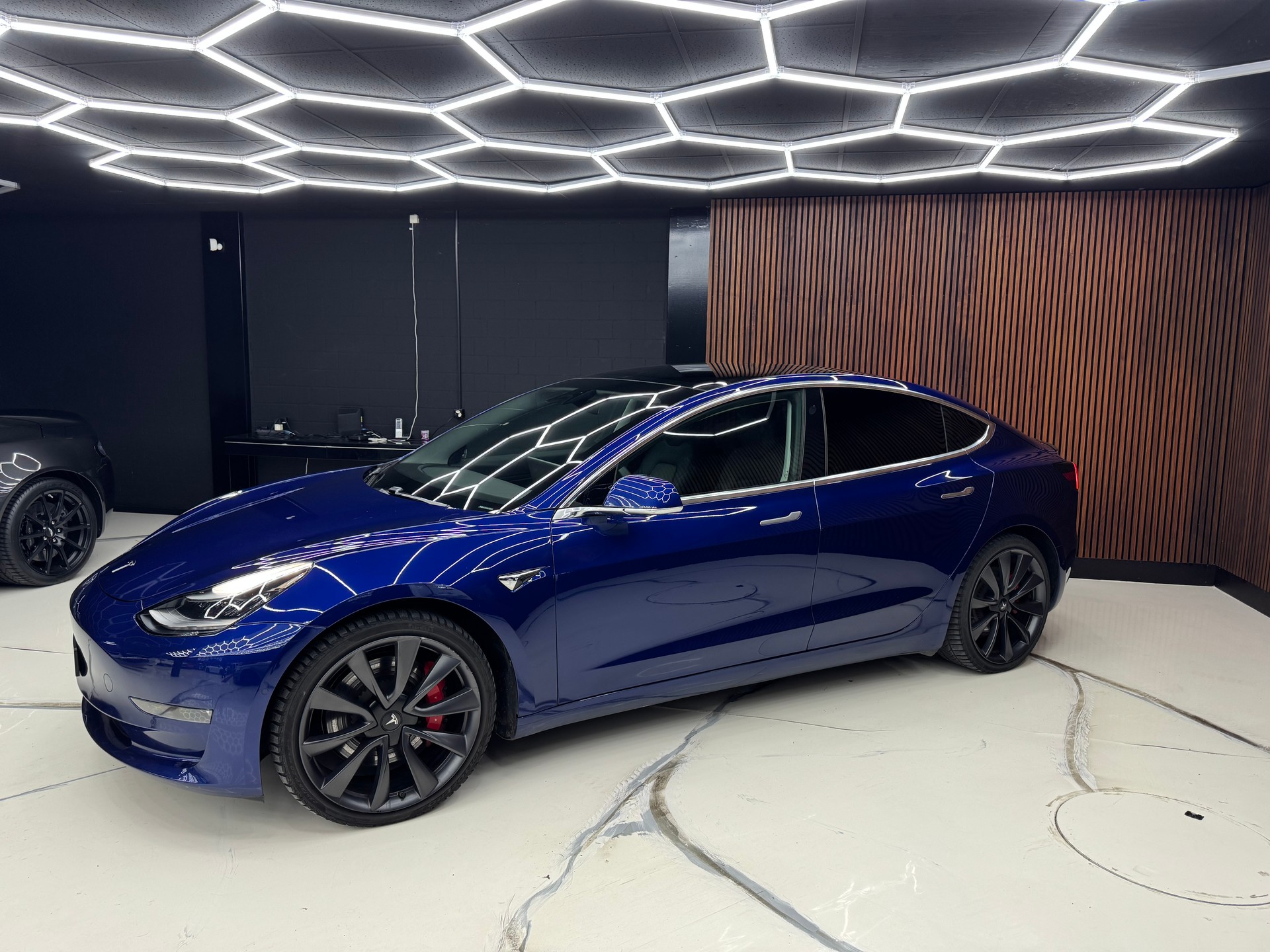 TESLA Model 3 Performance Dual Motor AWD-image-5