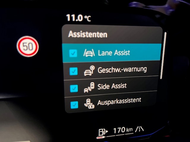 VW Golf 1.5 e TSI mHEV R-Line DSG-image-7