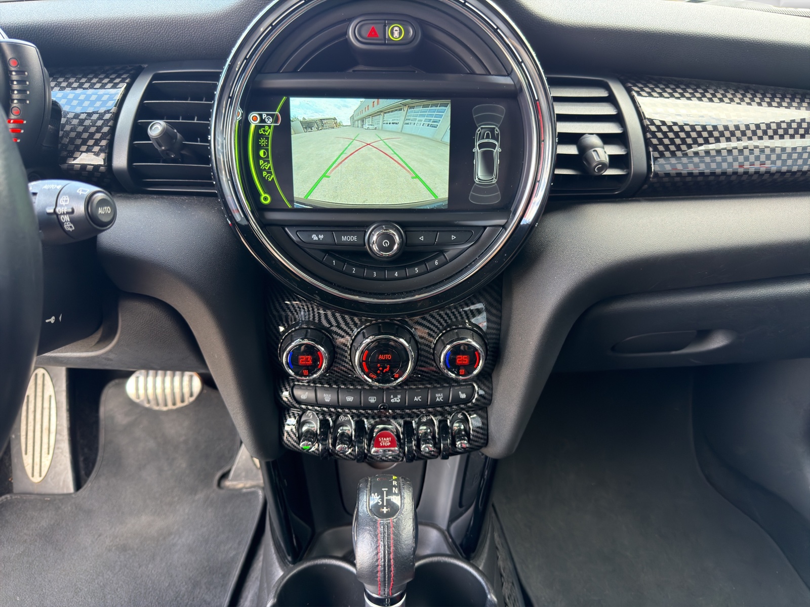 MINI Cooper John Cooper Works Steptronic-image-12