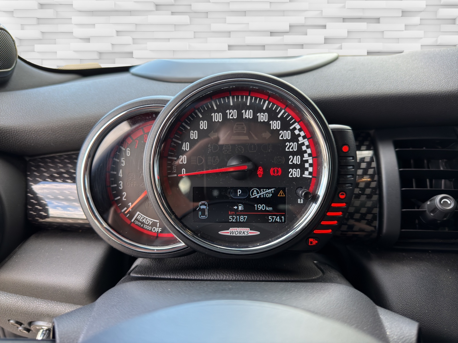 MINI Cooper John Cooper Works Steptronic-image-10