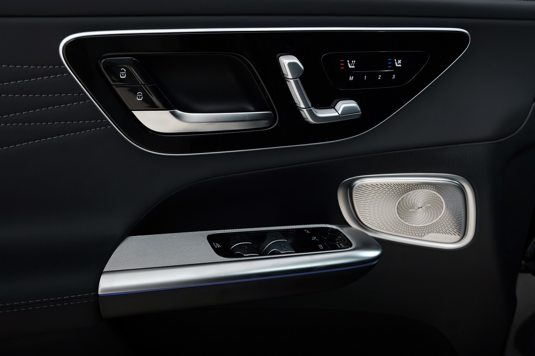 MERCEDES-BENZ GLC 400 e 4Matic 9G-Tronic-image-14