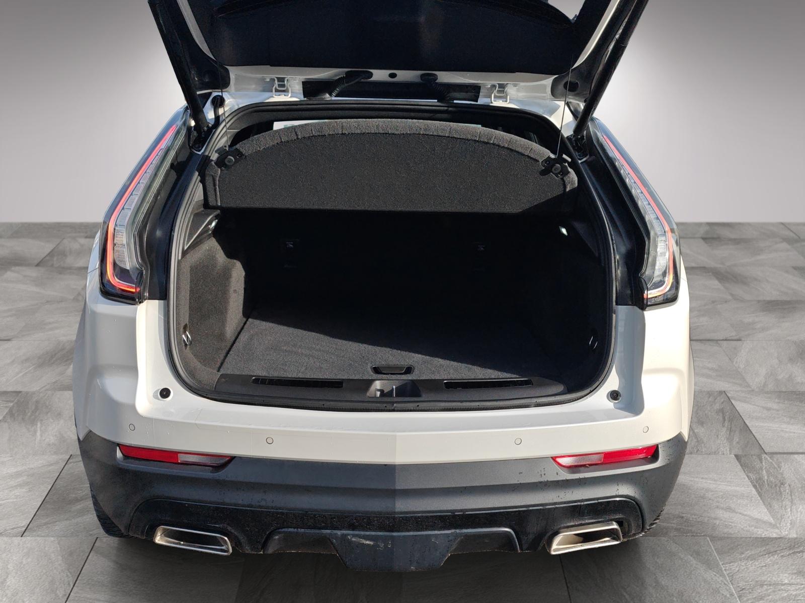 CADILLAC XT4 2.0 T Sport AWD-image-16