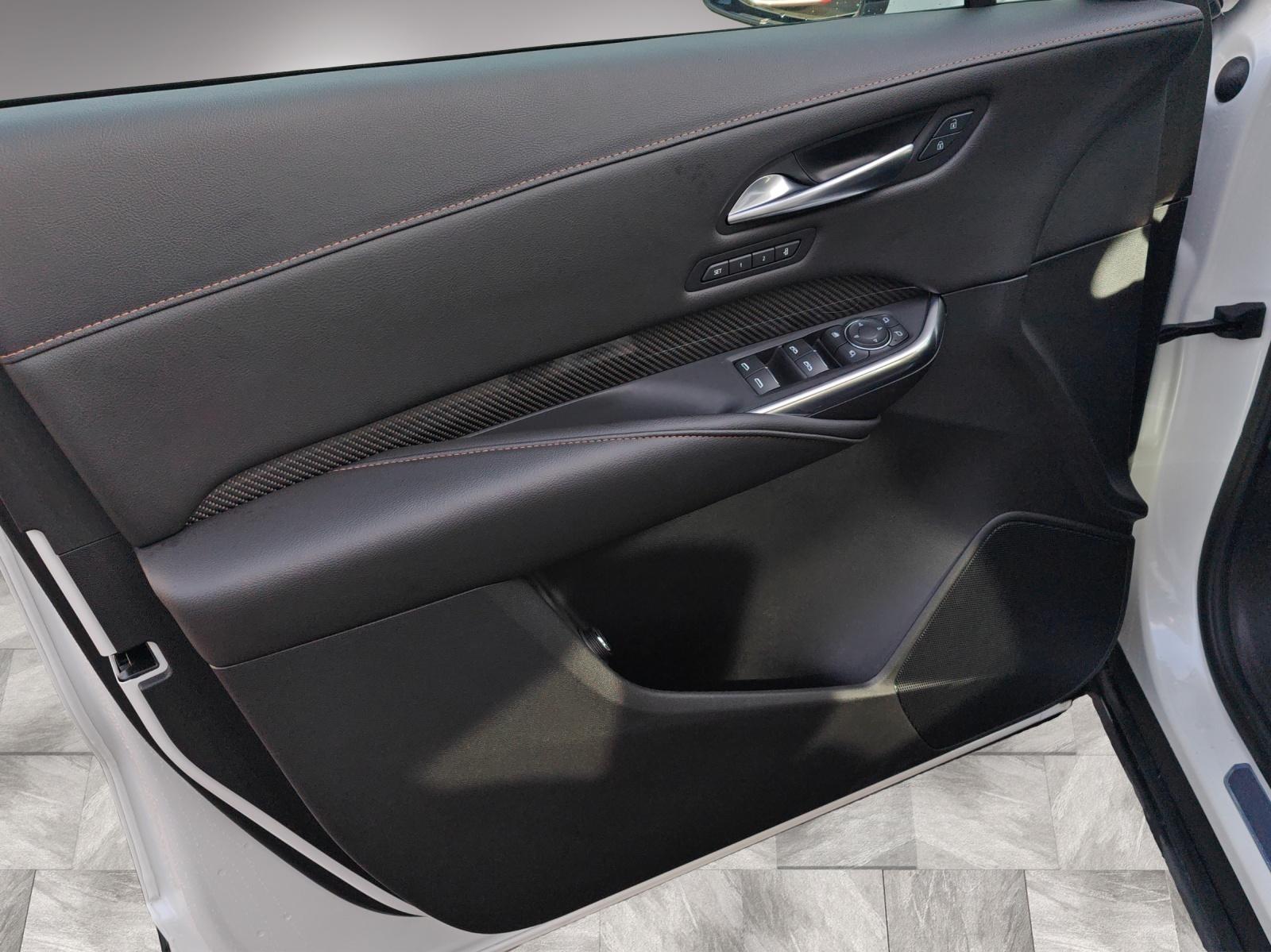 CADILLAC XT4 2.0 T Sport AWD-image-14