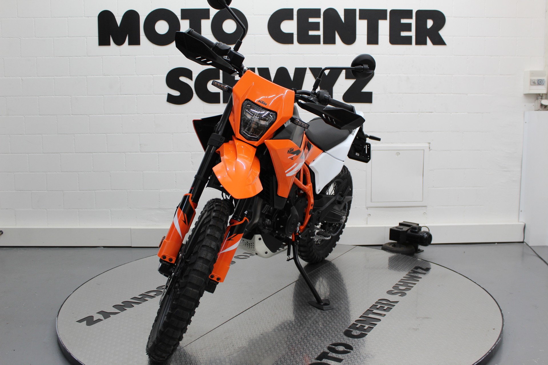 KTM 390 Enduro R-image-3