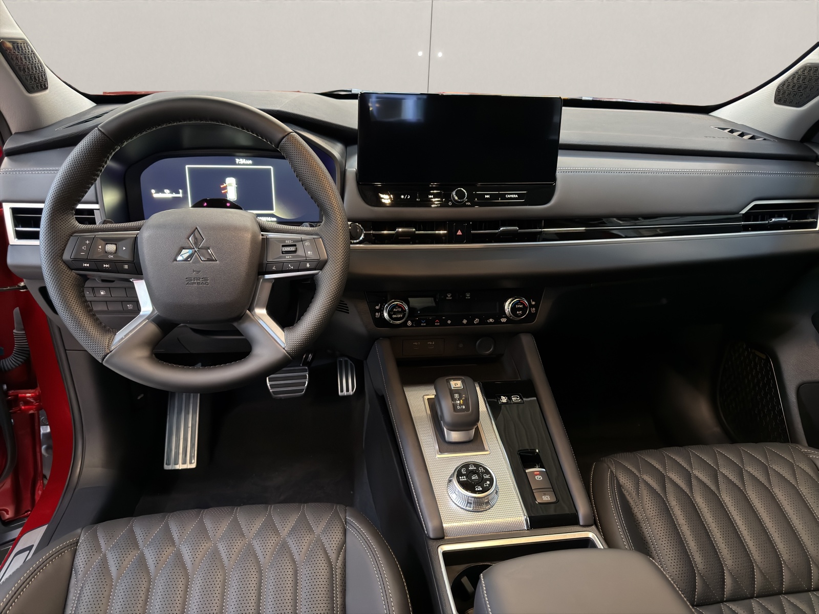 MITSUBISHI Outlander 2.4 PHEV Instyle Blackline 4x4-image-8