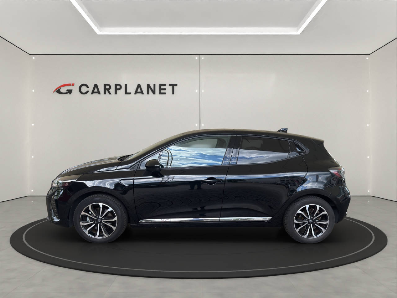 RENAULT Clio 1.6 E-Tech techno-showroom-element-2