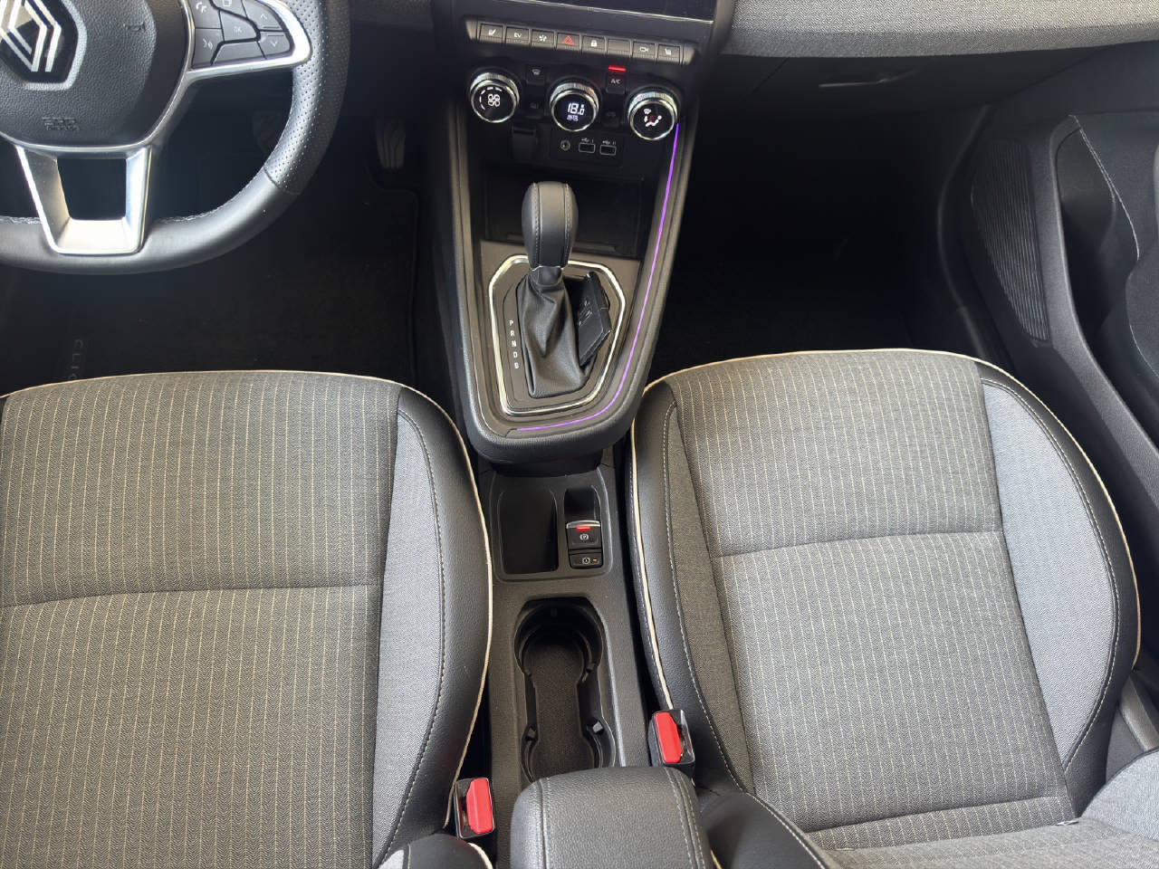 RENAULT Clio 1.6 E-Tech techno-image-11