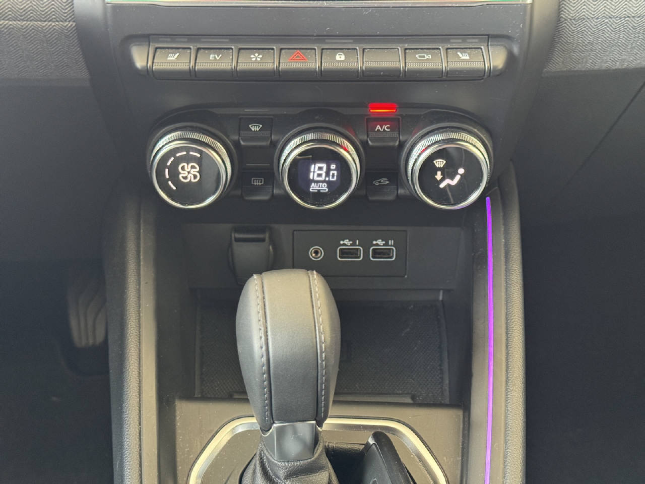 RENAULT Clio 1.6 E-Tech techno-image-15