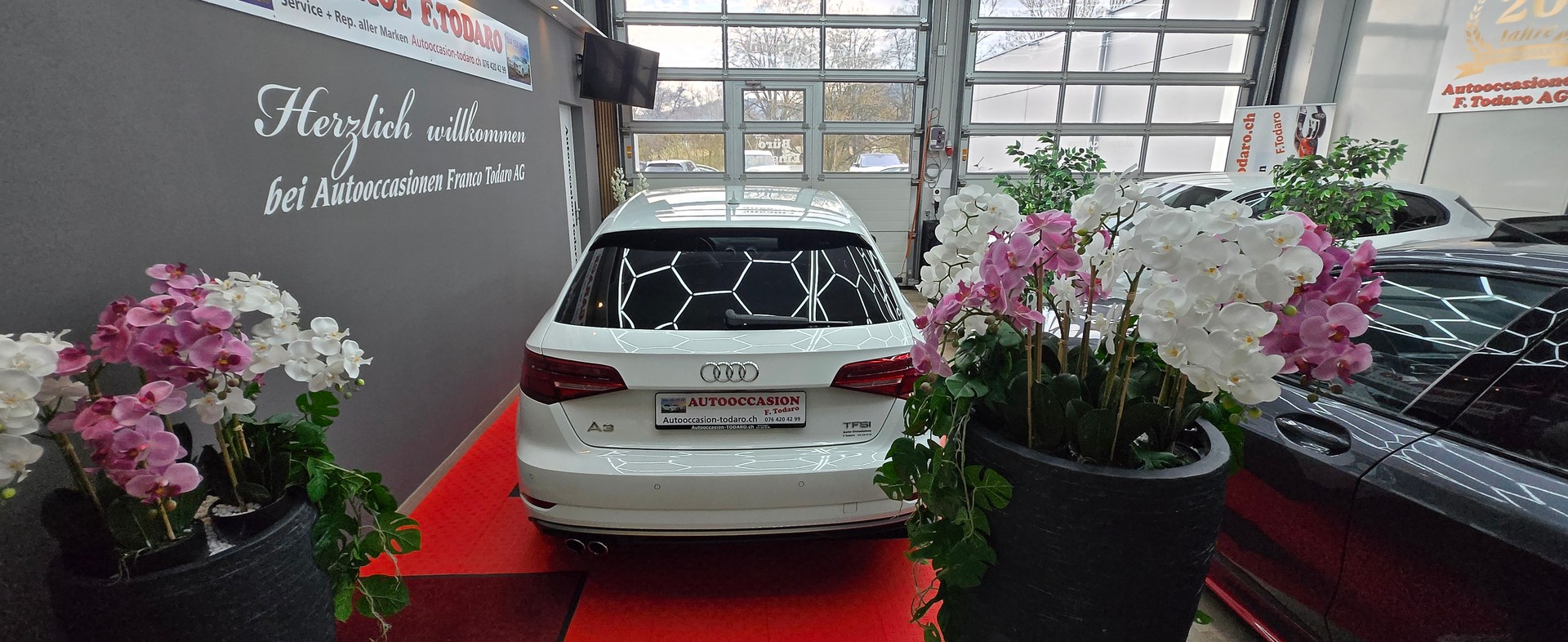 AUDI A3 Sportback 1.5 TFSI S-tronic Sport-showroom-element-2