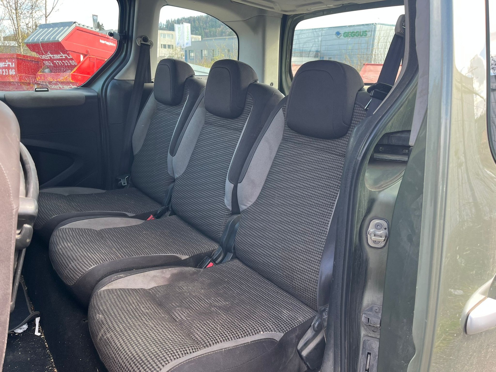 PEUGEOT Partner 1.6 Trendy Clim (Pack)-image-8