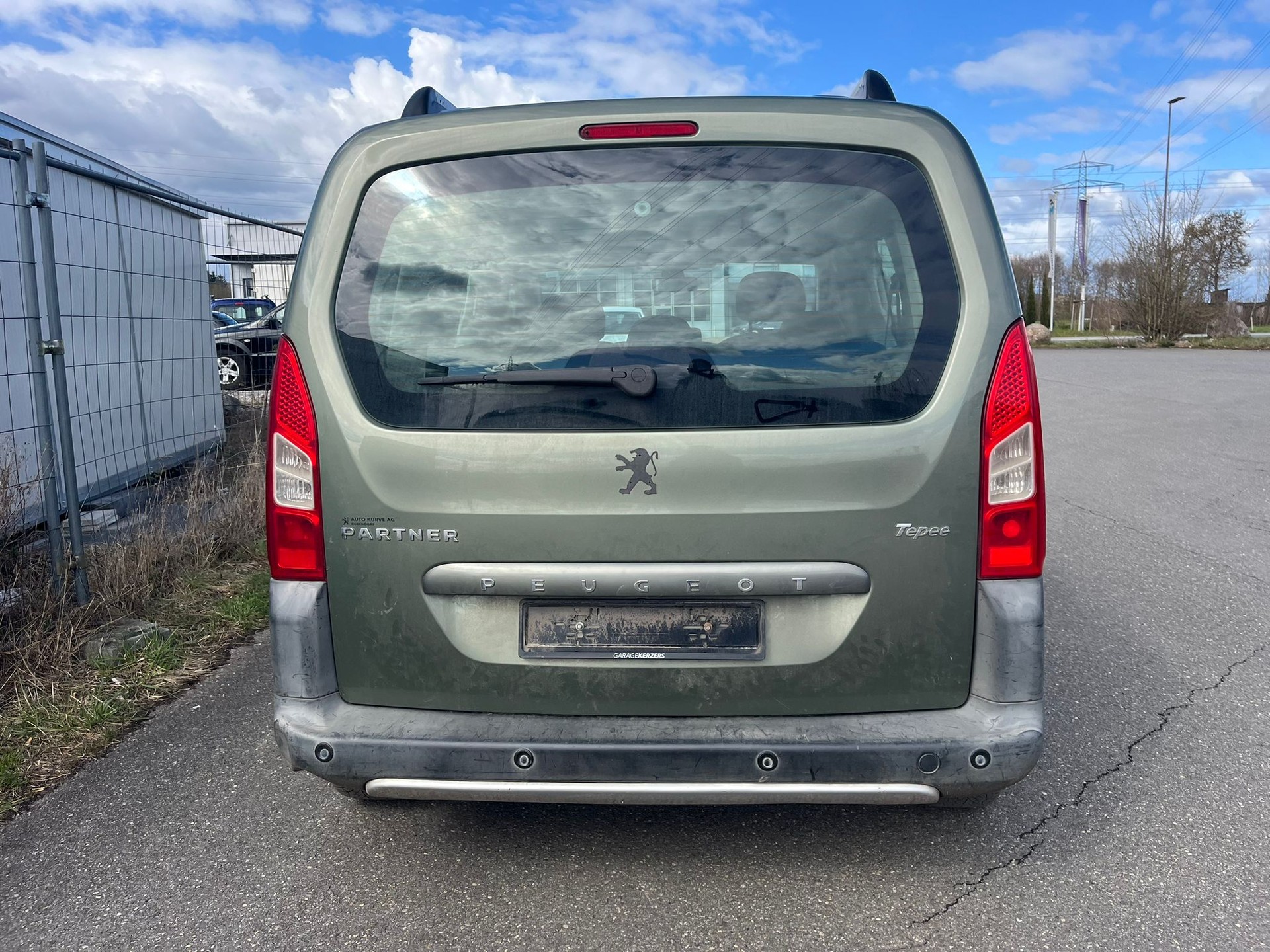 PEUGEOT Partner 1.6 Trendy Clim (Pack)-image-4