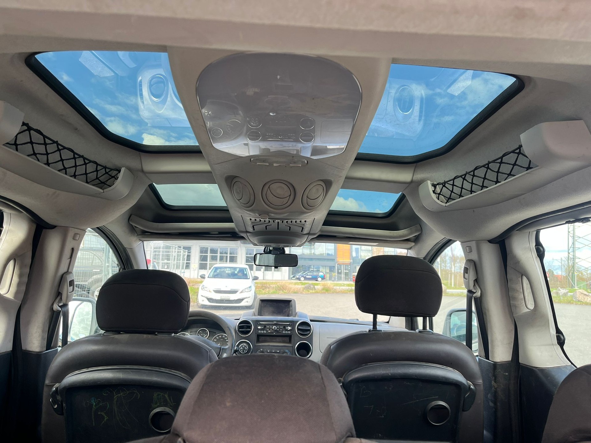 PEUGEOT Partner 1.6 Trendy Clim (Pack)-image-7